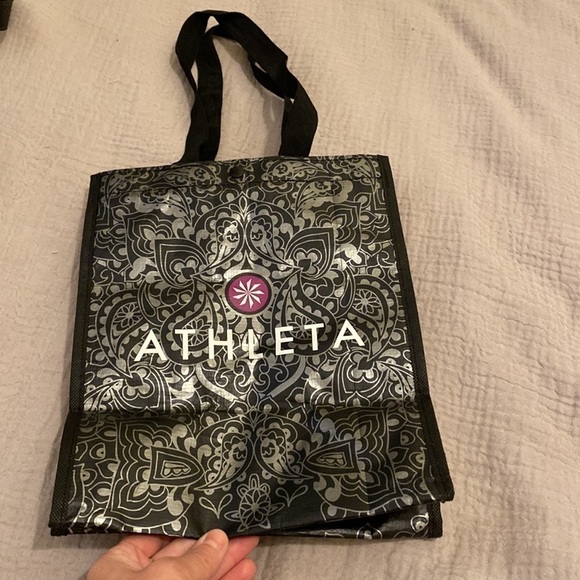 Lululemon athletica/ Sephora/ Athleta / Toyota . Set 4 reusable bag . New& used - Picture 7 of 11